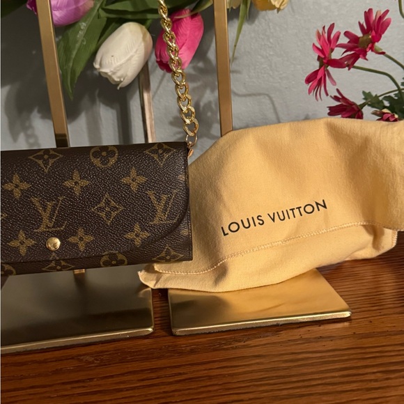 Authentic Louis Vuitton Monogram Portefeuille Emilie Wallet on Chain - Picture 3 of 13